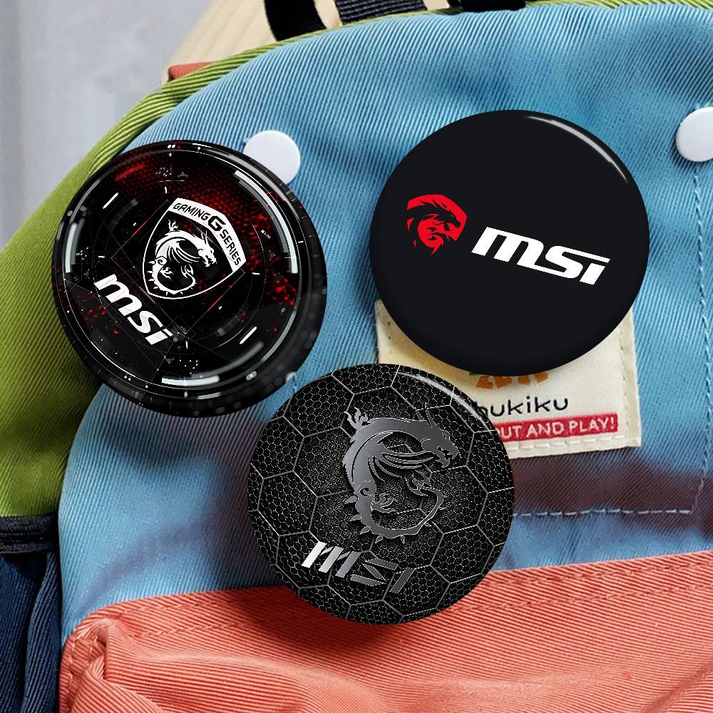 Gamingowa przypinka/broszka M- – Gaming Accessories Logo recenzja i cena